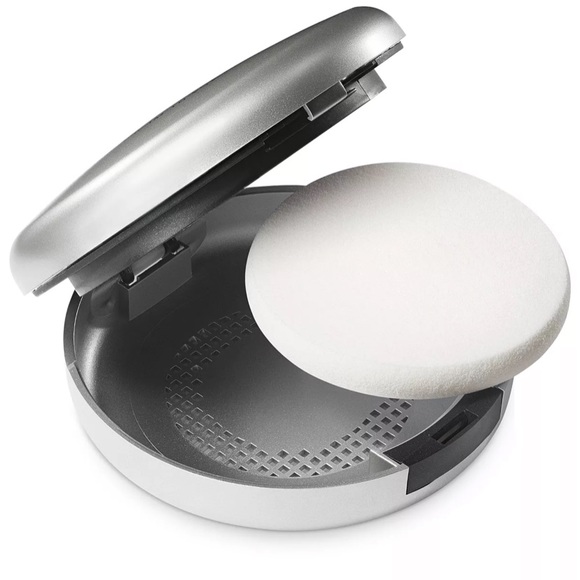 MAC Studio Fix Tech Cream to Powder Foundation - Picture 3 of 16